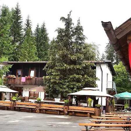 Lodge Tonihuette *